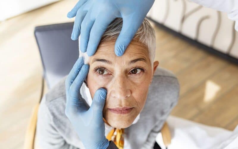 Do-&-Don'ts-After-Cataract-Surgery