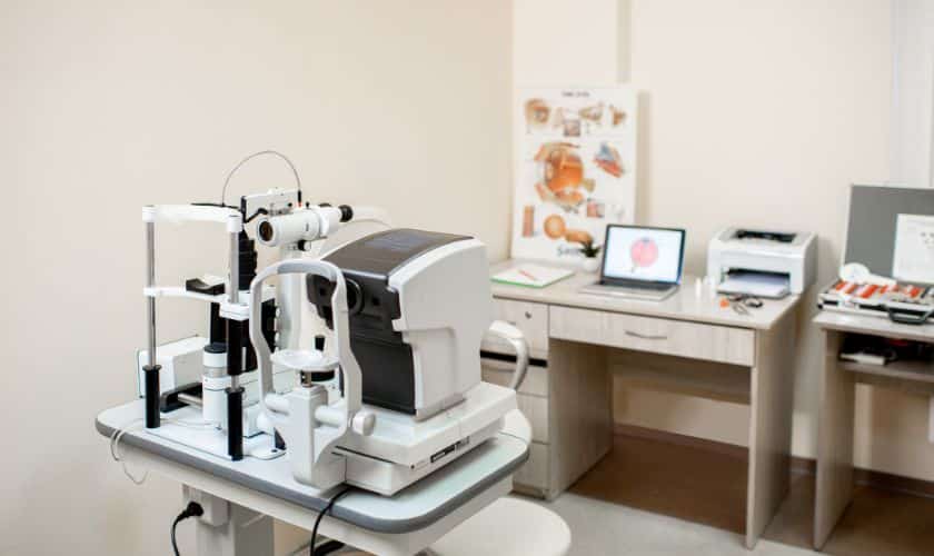 What Sets Our Scottsdale Optometrist Office Apart - Scottsdale Eyeology - Optometrist